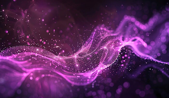 Vague d'énergie abstraite avec des formes douces et de nombreuses nuances avec la couleur violette.